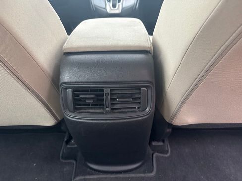 Used 2018 Honda CR-V LX image 28