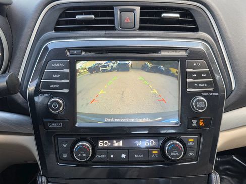 Used 2017 Nissan Maxima 3.5 SV FWD image 22