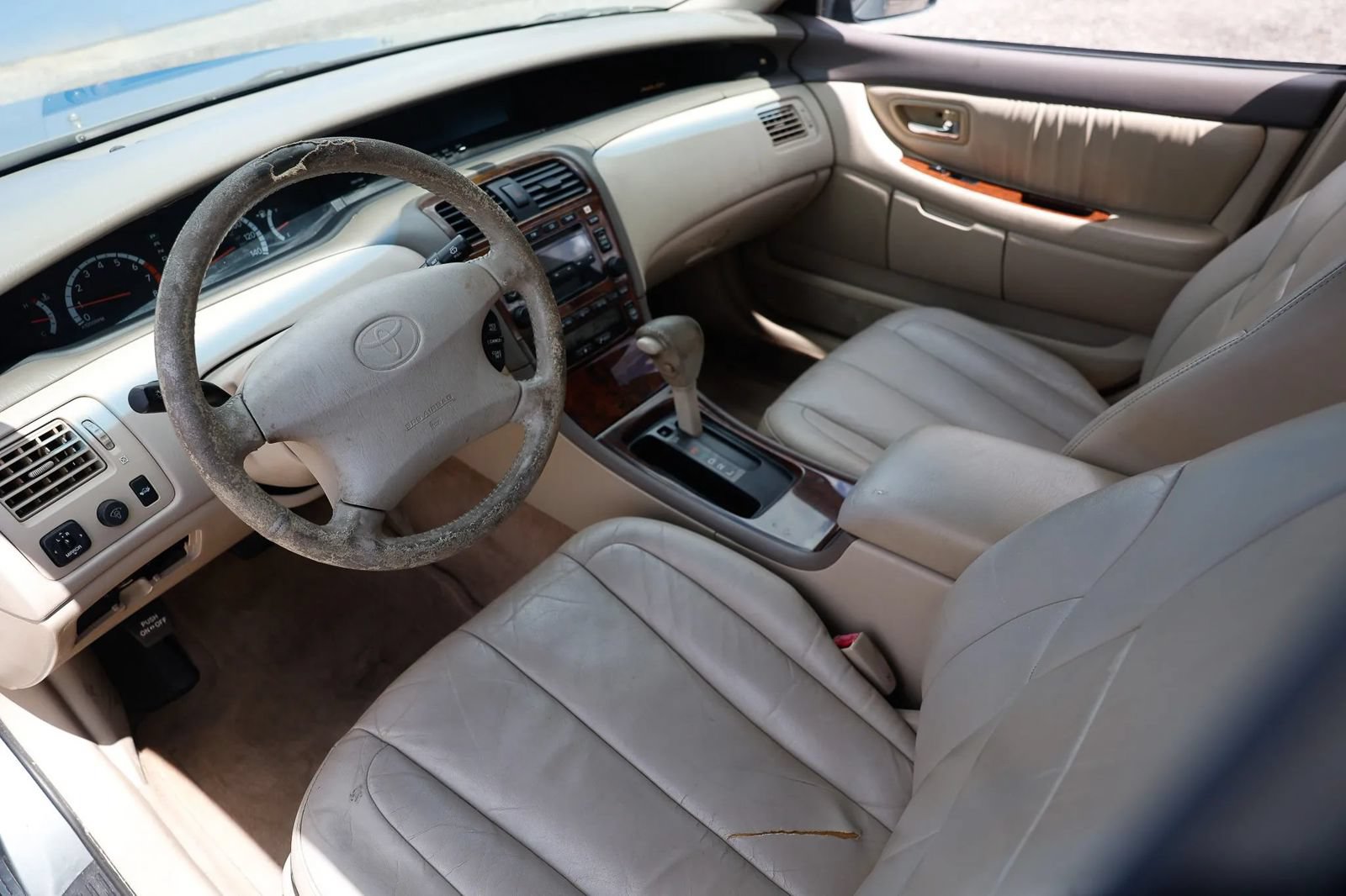 Used 2001 Toyota Avalon XLS w/ Option Pkg 5 FWD image 17