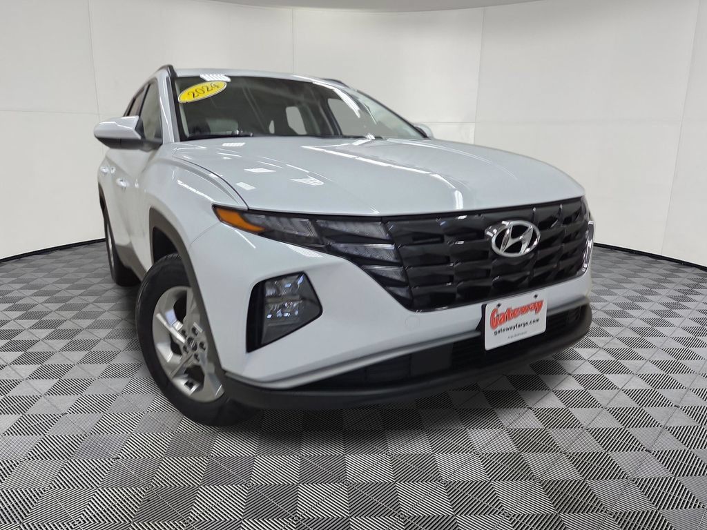 Used 2024 Hyundai Tucson SEL AWD/4WD image 2