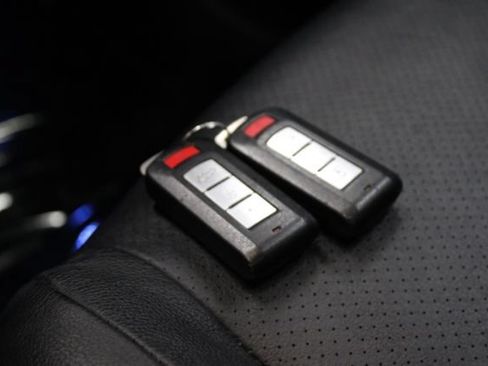 Used 2014 Mitsubishi Outlander GT AWD/4WD image 14
