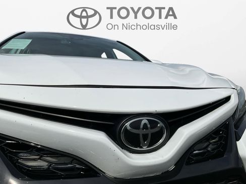 Used 2021 Toyota Camry SE image 10