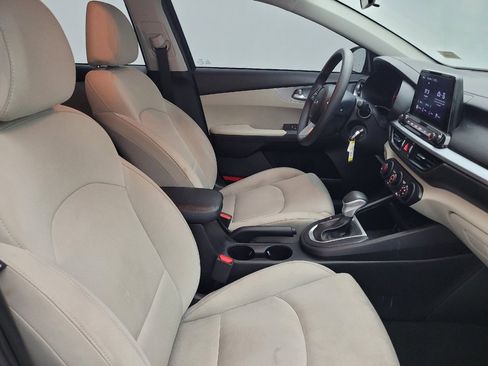 Used 2023 Kia Forte LXS image 21