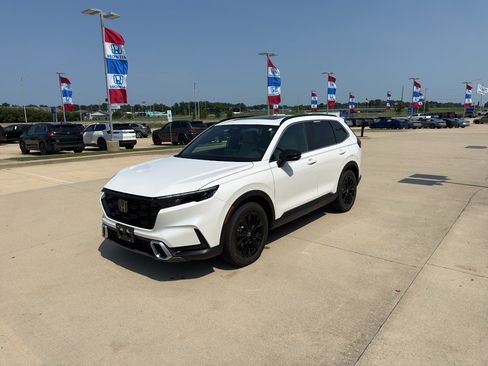 Used 2025 Honda CR-V Sport Touring image 1