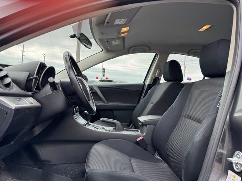 Used 2013 MAZDA MAZDA3 i Touring FWD image 7