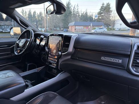 Used 2020 RAM 3500 Laramie w/ Night Edition image 19