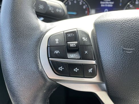 Used 2023 Ford Explorer XLT w/ Equipment Group 202A image 17