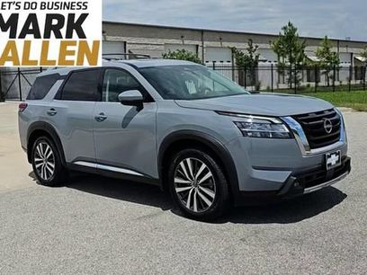 Used 2022 Nissan Pathfinder Platinum w/ Cargo Package