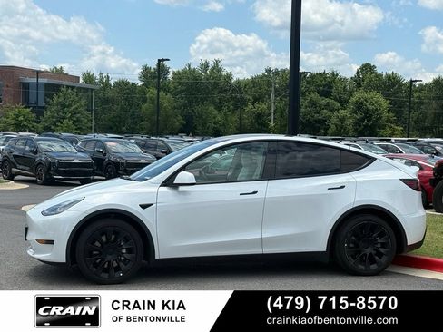 Used 2021 Tesla Model Y Long Range AWD/4WD image 4