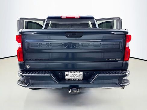 Used 2019 Chevrolet Silverado 1500 Custom w/ Custom Value Package image 20