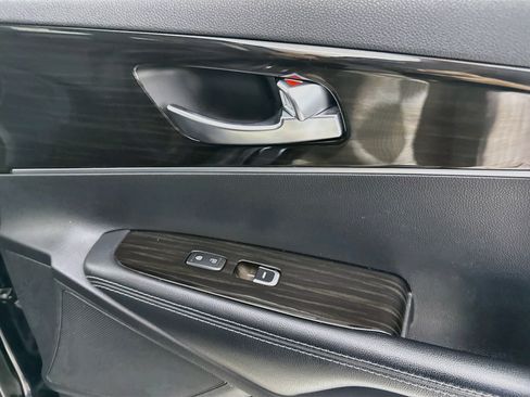 Used 2020 Kia Sorento L FWD image 31
