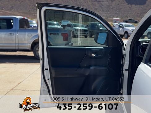 Used 2023 Toyota Tacoma TRD Off-Road AWD/4WD image 14