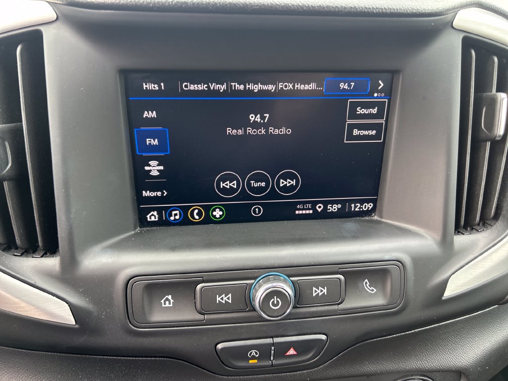 Used 2022 GMC Terrain SLE FWD image 22