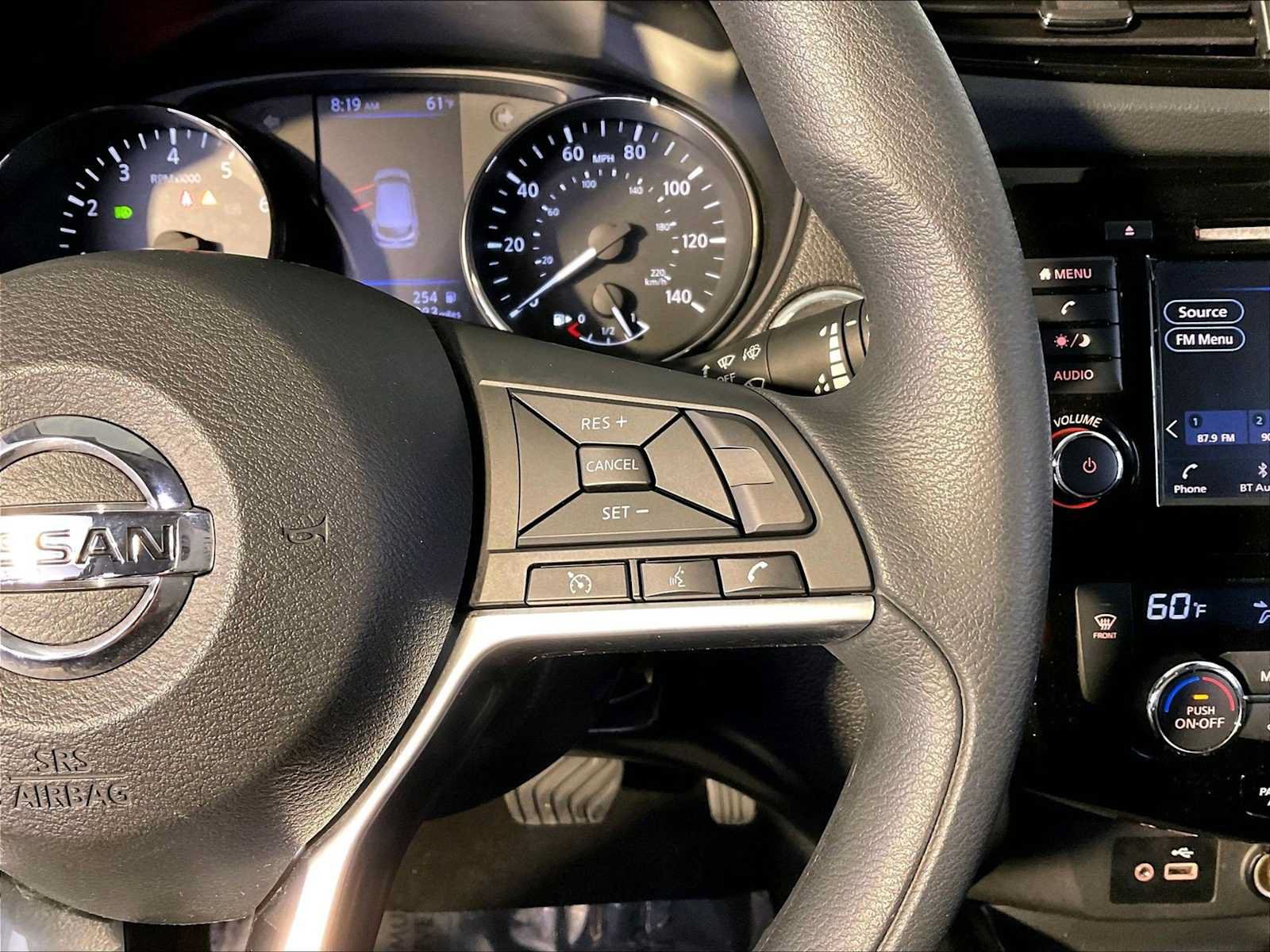 Used 2019 Nissan Rogue Sport SV AWD/4WD image 28