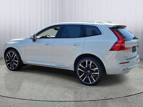 Used 2023 Volvo XC60 T8 Ultimate w/ Climate Package AWD/4WD image 7