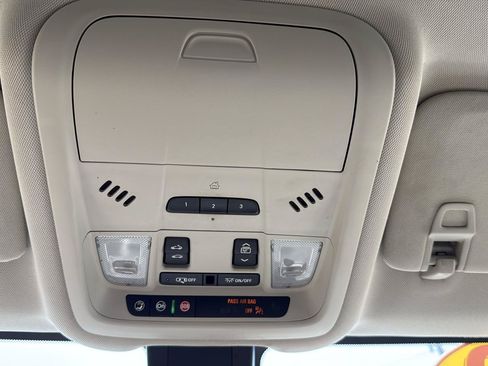 Used 2020 GMC Terrain Denali w/ Denali Premium Package AWD/4WD image 45