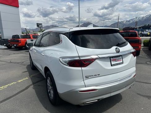 Used 2024 Buick Enclave Premium AWD/4WD image 8