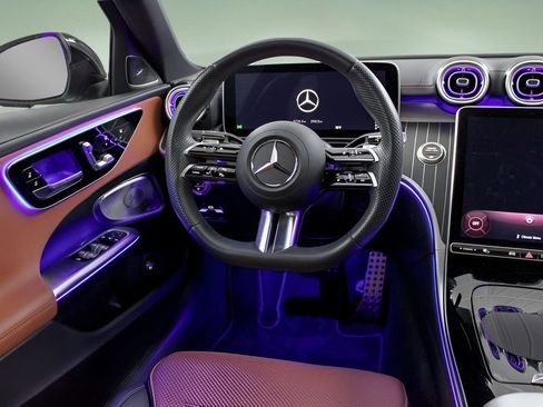 Used 2023 Mercedes-Benz C 300 Sedan image 15