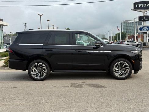 New 2027 Lincoln Navigator Premiere AWD/4WD image 2