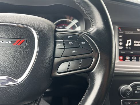 Used 2023 Dodge Charger SXT image 9