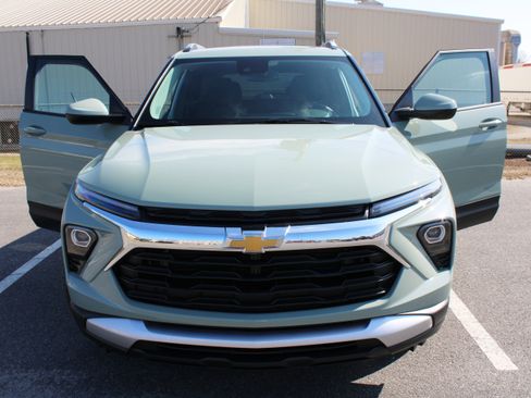 New 2026 Chevrolet TrailBlazer LT w/ Convenience Package image 18