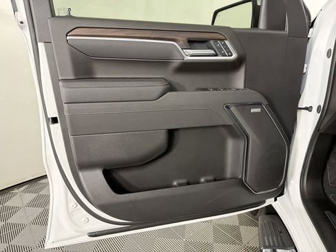 New 2026 GMC Sierra 1500 SLT w/ SLT Premium Plus Package image 15