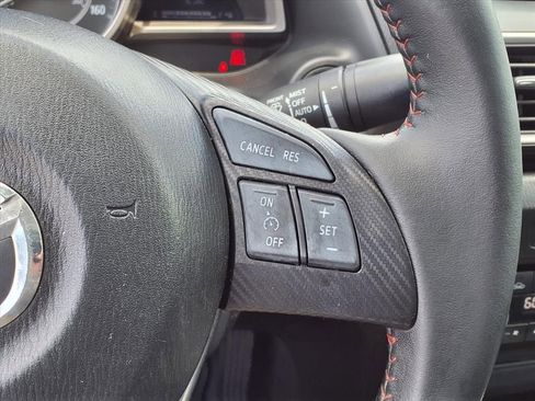 Used 2016 MAZDA MAZDA3 i Touring w/ Popular Equipment Package image 31