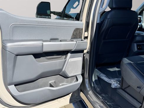 New 2026 Ford F250 Lariat w/ Lariat Premium Package image 35
