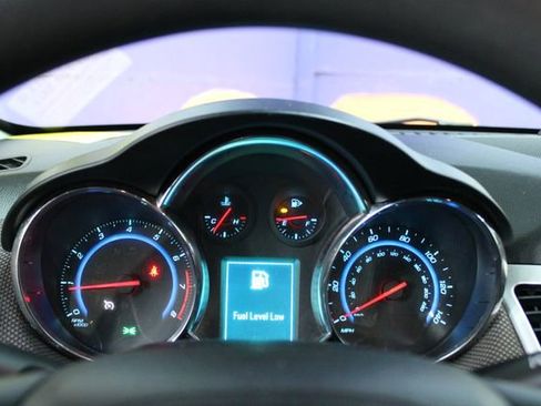 Used 2015 Chevrolet Cruze LT w/ RS Package image 12