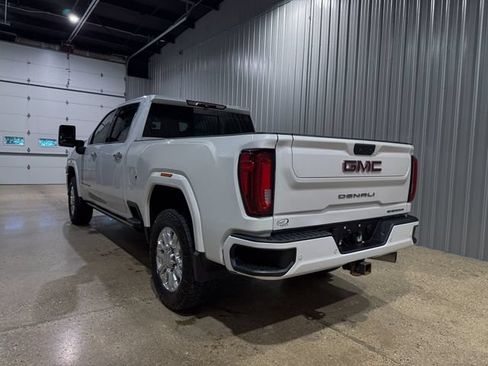 Used 2022 GMC Sierra 2500 Denali AWD/4WD image 3