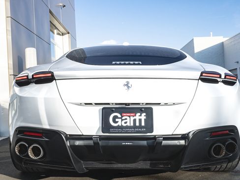 Certified 2022 Ferrari Roma image 6