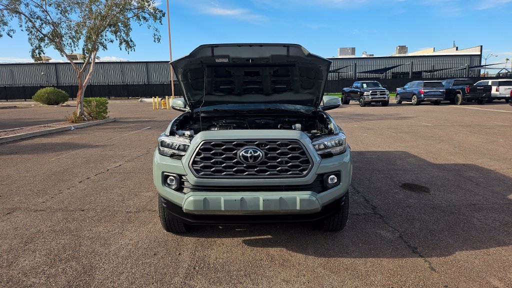 Used 2022 Toyota Tacoma TRD Sport w/ Black Out Package (TMS) RWD image 37