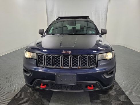 Used 2018 Jeep Grand Cherokee Trailhawk AWD/4WD image 15