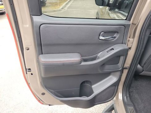Used 2023 Nissan Frontier Pro-X w/ Technology Package image 30
