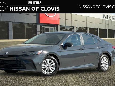 Used 2025 Toyota Camry LE image 1