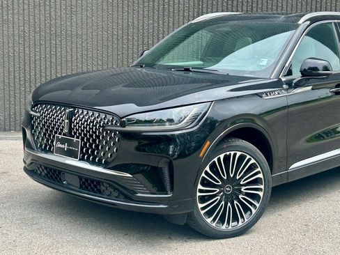 New 2026 Lincoln Aviator Black Label AWD/4WD image 2