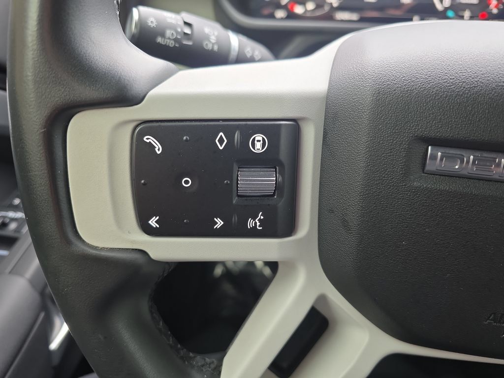 Certified 2025 Land Rover Defender 110 S AWD/4WD image 19