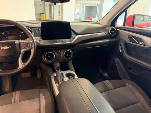 Used 2026 Chevrolet Blazer LT AWD/4WD image 36