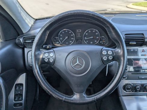 Used 2005 Mercedes-Benz C 230 Sedan image 13