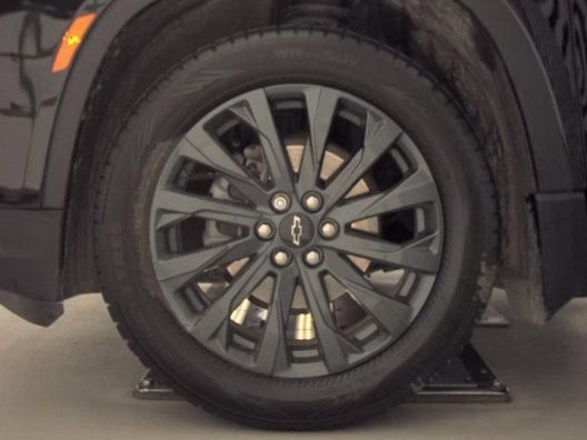 Used 2023 Chevrolet Traverse RS AWD/4WD image 12