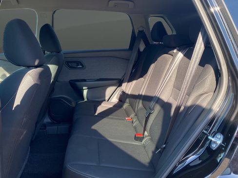 Used 2023 Nissan Rogue S FWD image 23
