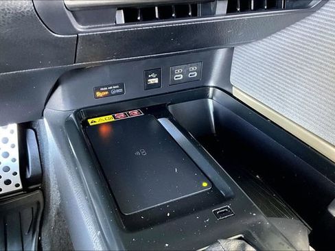 Used 2025 Toyota Camry SE w/ Multimedia Upgrade Package FWD image 24