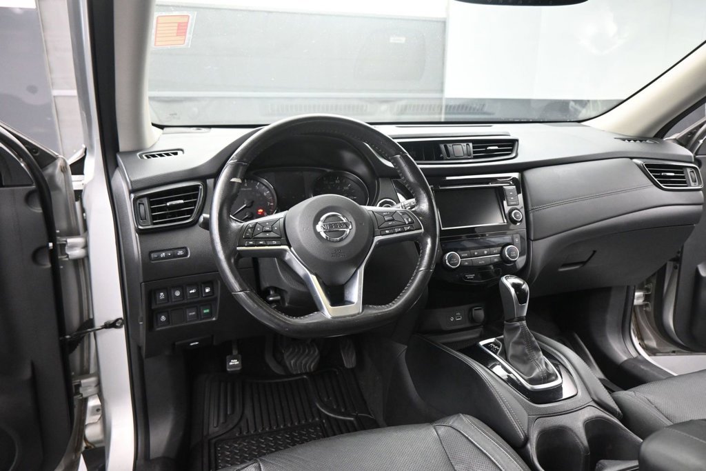 Used 2018 Nissan Rogue SL FWD image 15