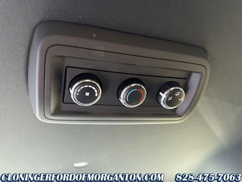 Used 2016 Dodge Grand Caravan SE image 14