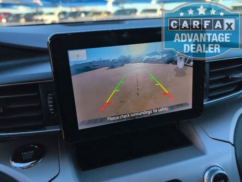 Used 2022 Ford Explorer XLT w/ Equipment Group 202A image 22