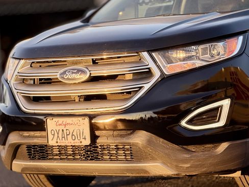 Used 2015 Ford Edge Titanium AWD/4WD image 5