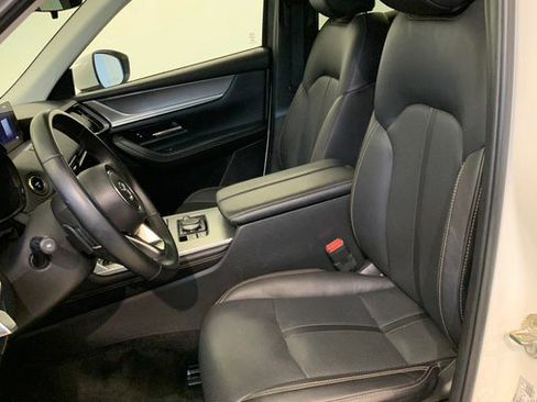 Used 2024 MAZDA CX-90 Plug-In Hybrid w/ Preferred AWD/4WD image 17