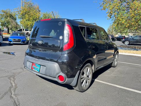 Used 2015 Kia Soul + FWD image 3