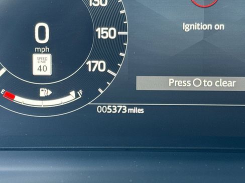 Used 2025 Land Rover Discovery Sport Dynamic SE AWD/4WD image 31