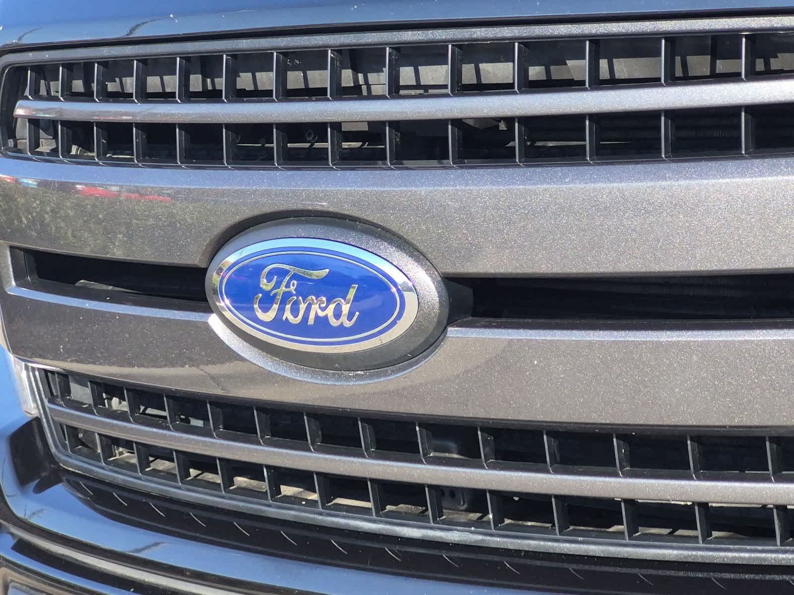 Used 2019 Ford F150 XLT w/ Equipment Group 302A Luxury AWD/4WD image 12